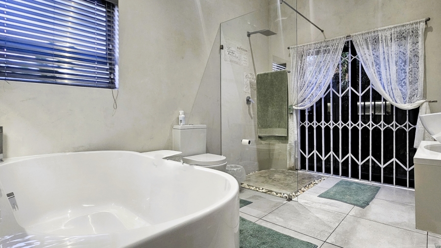 3 Bedroom Property for Sale in Hopefield Western Cape